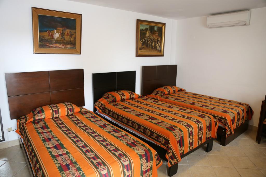 Hotel Miraflores Lodge Lima Bilik gambar
