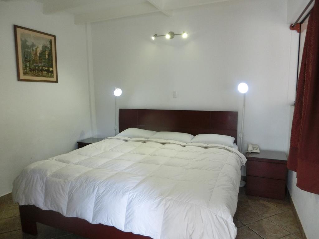Hotel Miraflores Lodge Lima Bilik gambar
